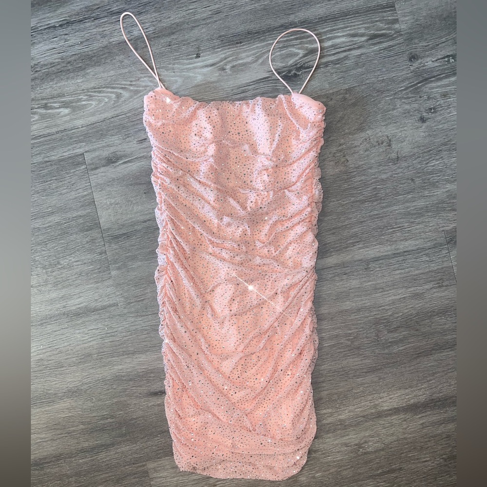 Oh Polly beaded ruched mini dress in light pink, blush. Size 4 - Picture 4 of 4